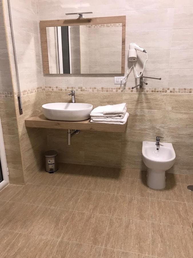 Costa Apartment Napoli Bagian luar foto