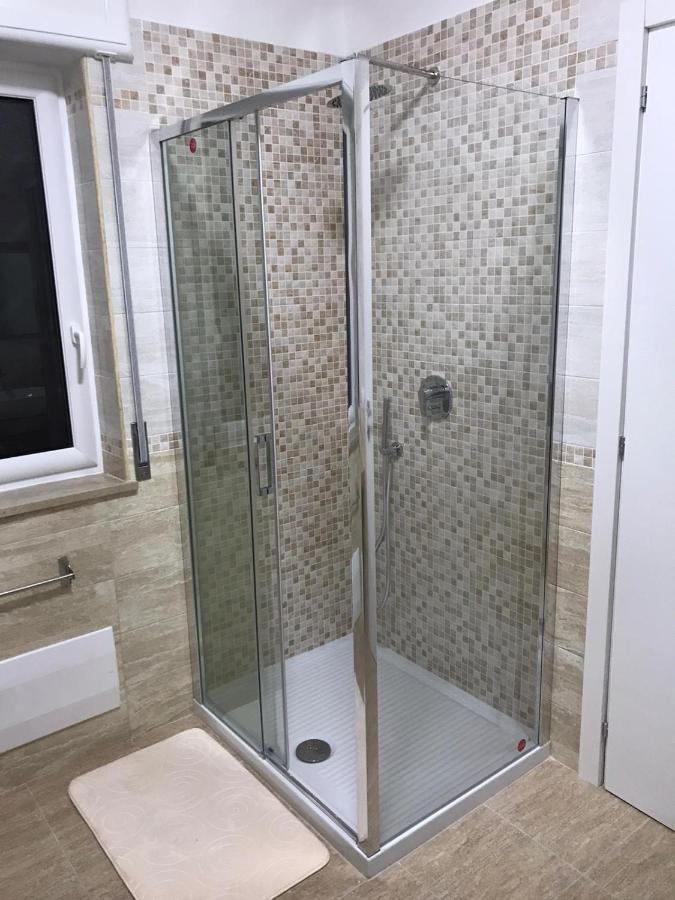 Costa Apartment Napoli Bagian luar foto