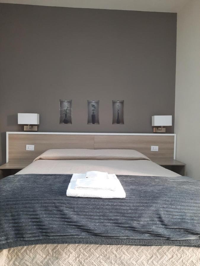 Costa Apartment Napoli Bagian luar foto