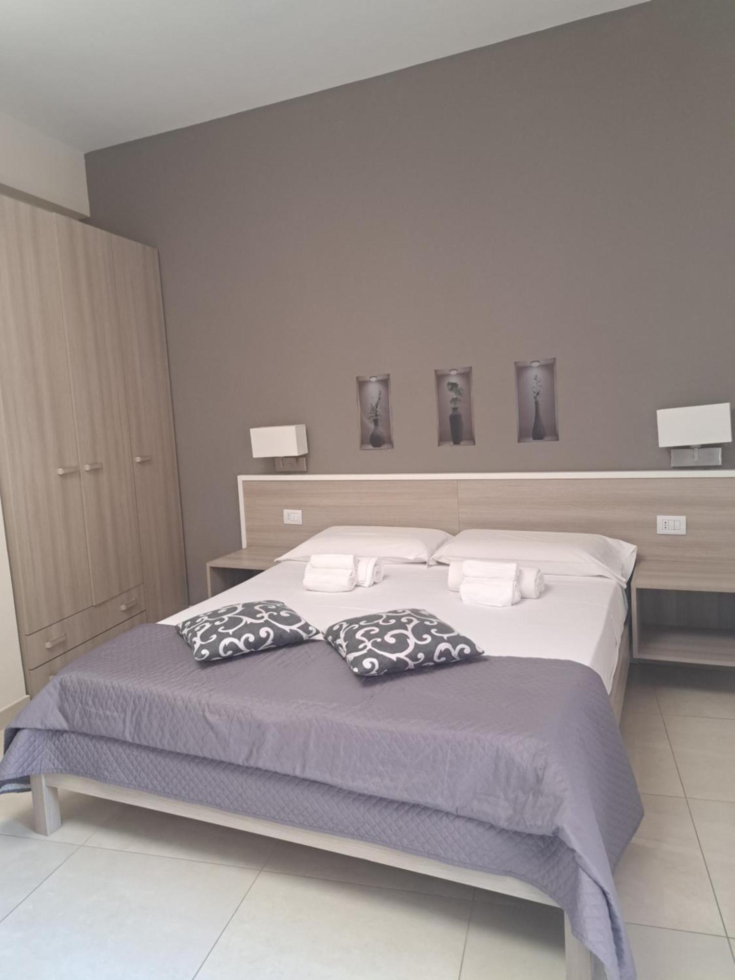 Costa Apartment Napoli Bagian luar foto