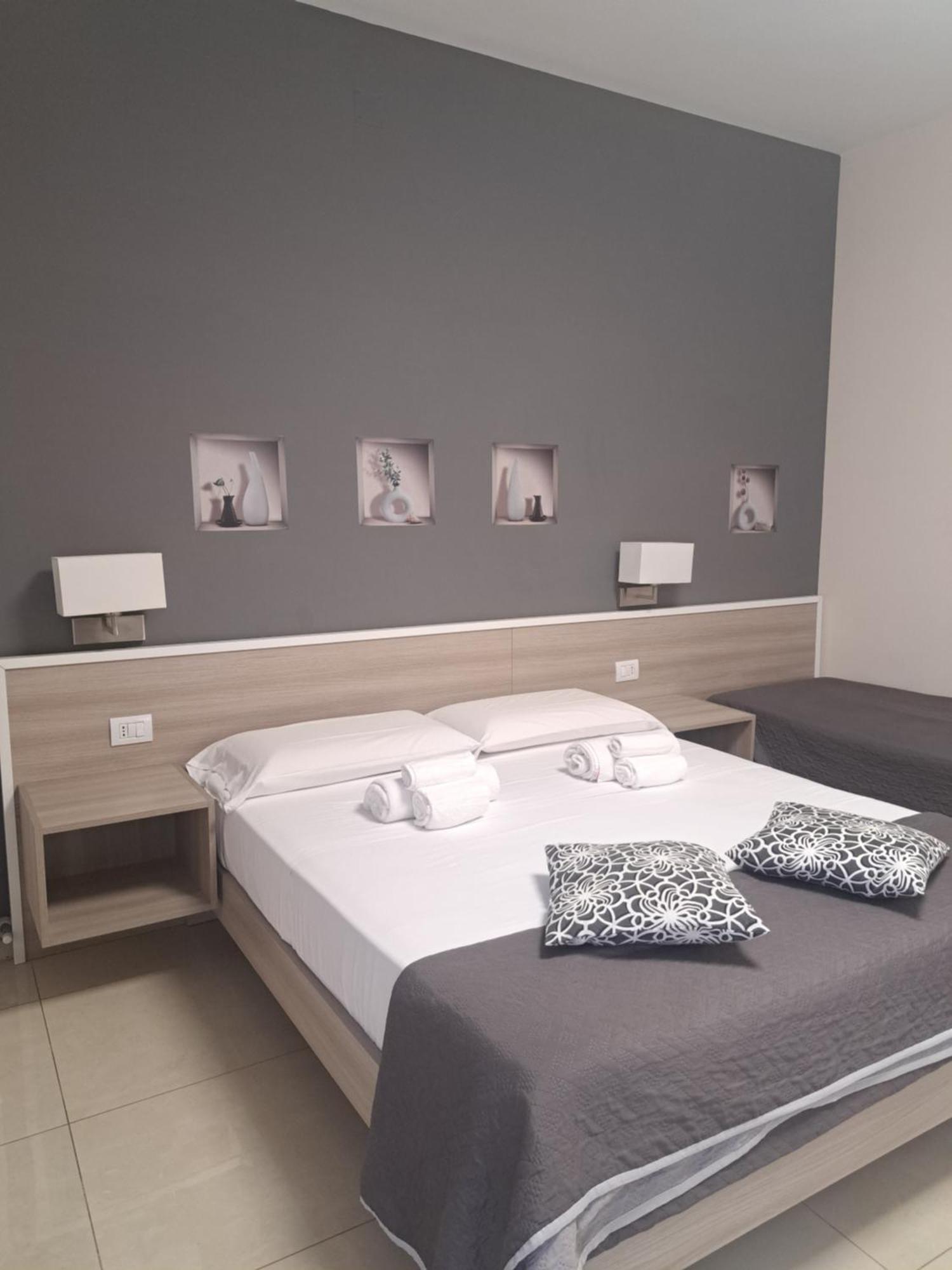 Costa Apartment Napoli Bagian luar foto