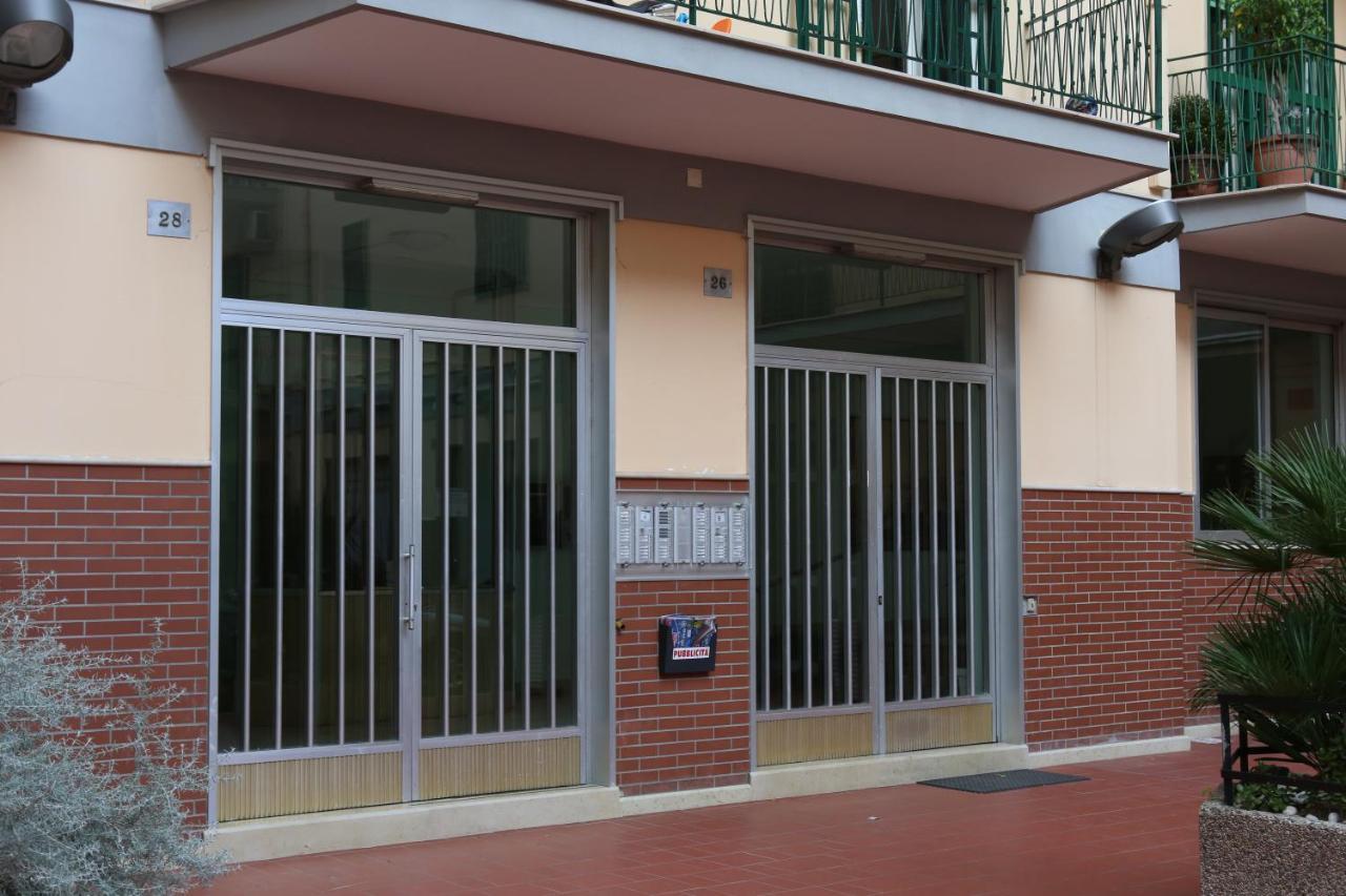 Costa Apartment Napoli Bagian luar foto