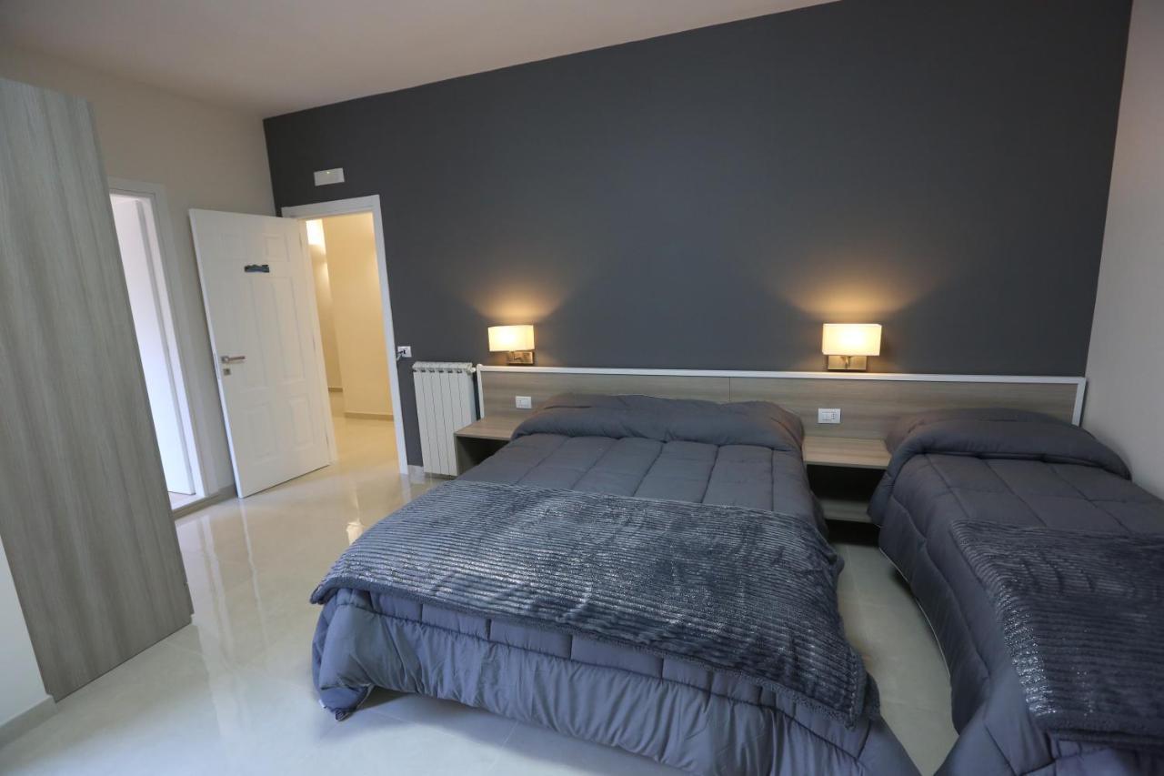 Costa Apartment Napoli Bagian luar foto