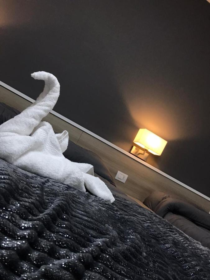 Costa Apartment Napoli Bagian luar foto